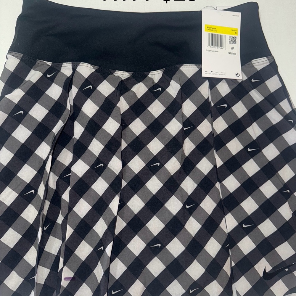 Nike Black and White Checkered Women's Skirt
